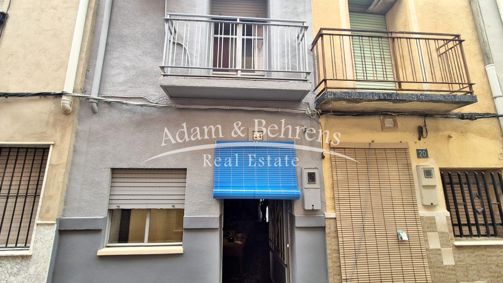 WhatsApp Image 2025-03-14 at 21.43.19 (1)