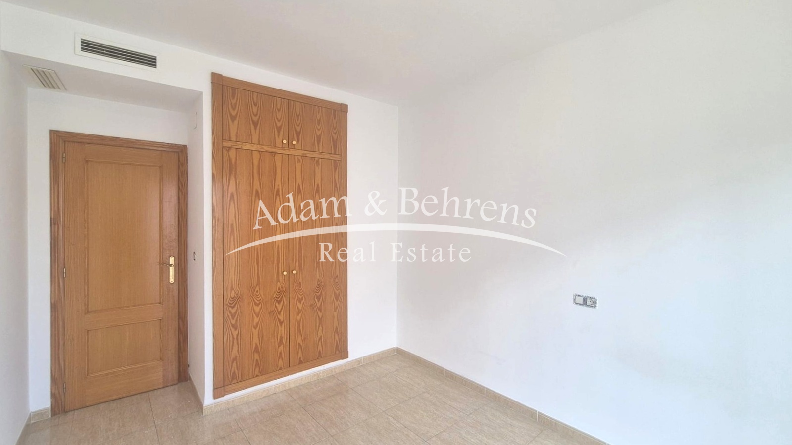 WhatsApp Image 2025-09-15 at 08.02.43